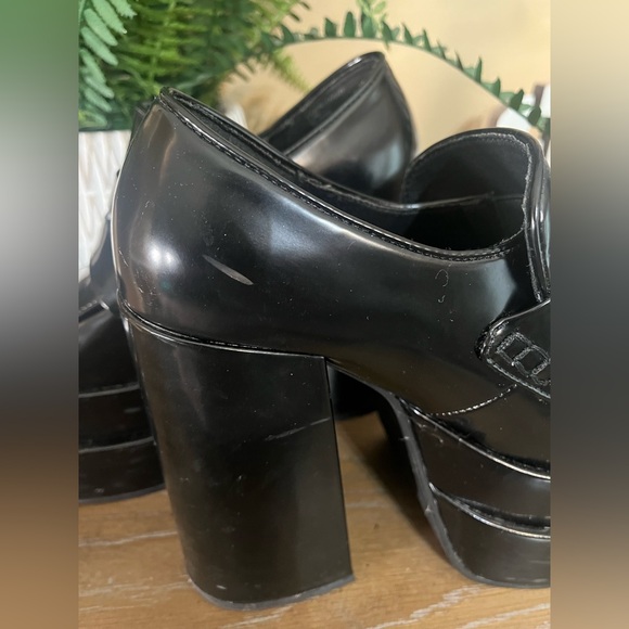 Steve Madden Black Platform Shoes - Picture 16 of 16